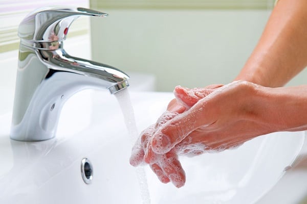 washing hands coronavirus